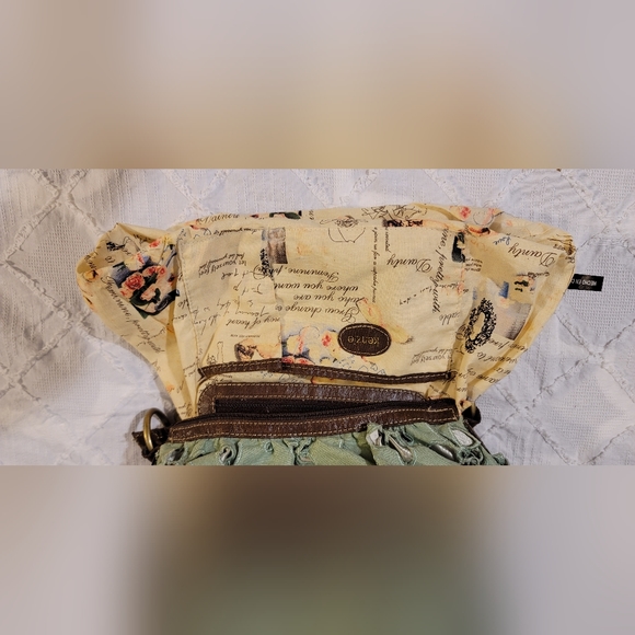 VINTAGE Kenzie Green and Metalic Flower Pattern Hobo Crossbody Bag /Shoulder Bag - Picture 6 of 15